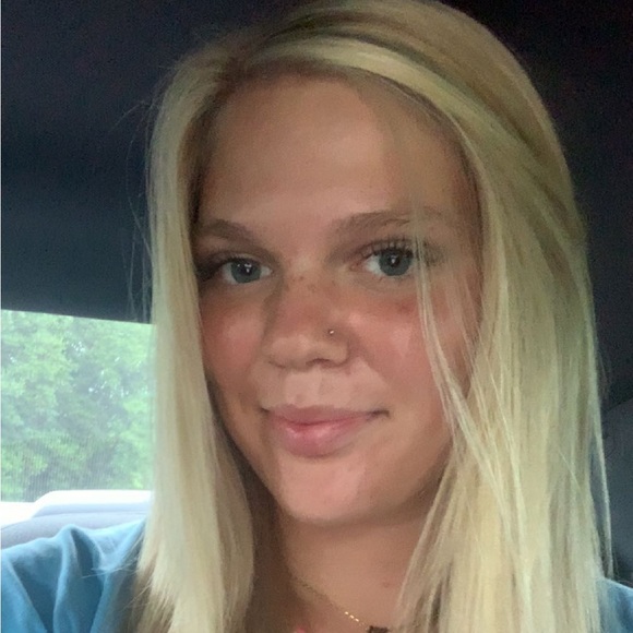 Meet your Posher, Peyton - Picture 1 of 1